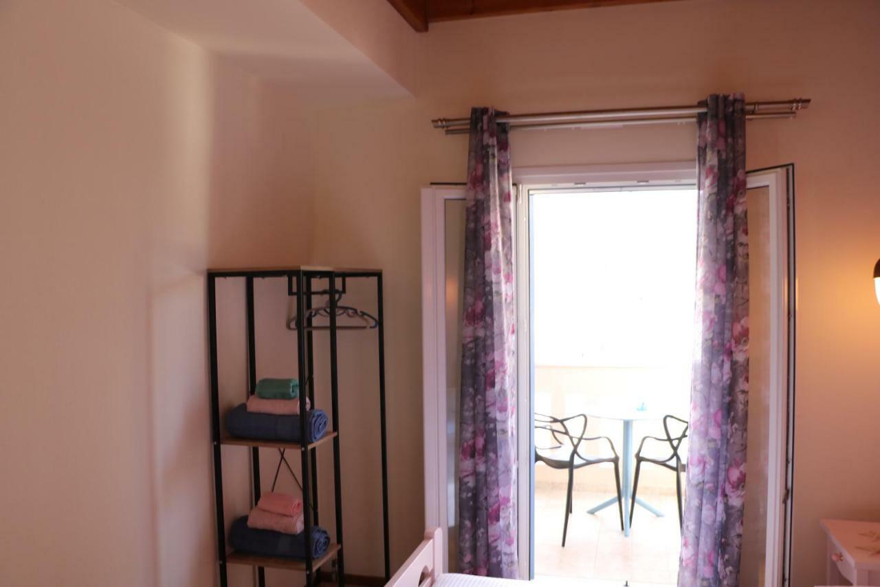 Apartment Lidromi *